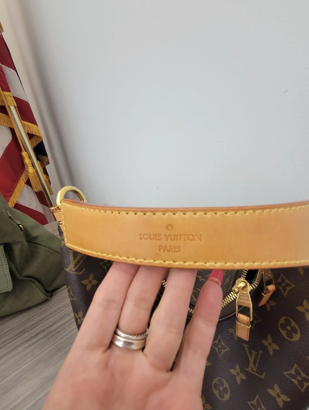 🍒Louis Vuitton Sully PM Monogram Bag